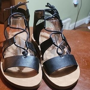 Rouge Helium Black Gladiator Sandals